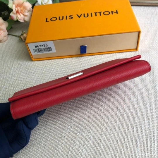 First bags ru LOUIS VUITTON WALLET LOCKME 0723